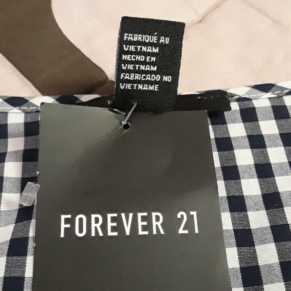 NWT Forever 21 Women's Wrap-Around Tie Top B&W - Picture 9 of 16